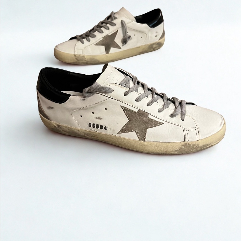 Golden Goose Men's Cream and Black Star Sneakers
